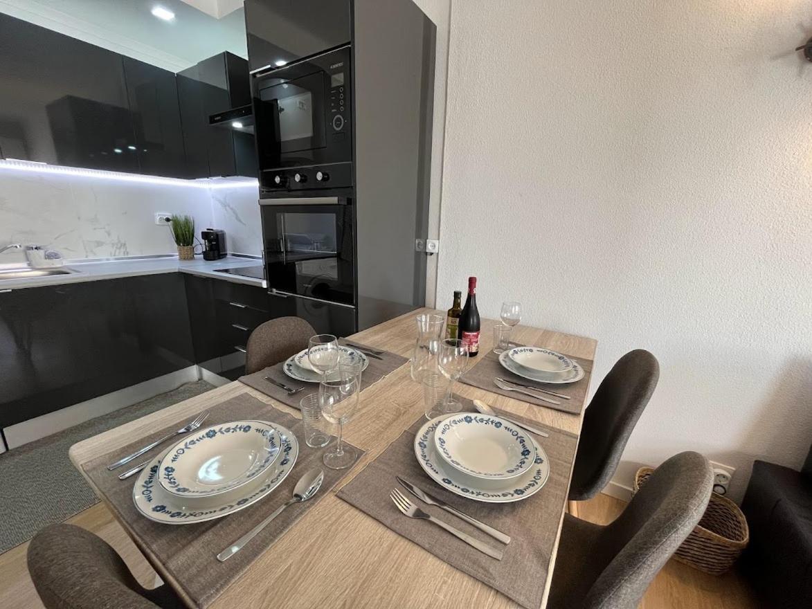 Apartment Flat In *